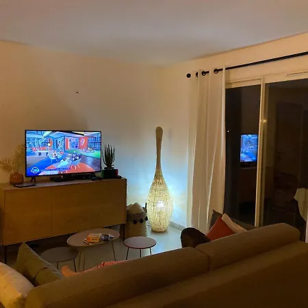 Mini Villa,, 700 M De La A Pieds Σπίτι διακοπών *