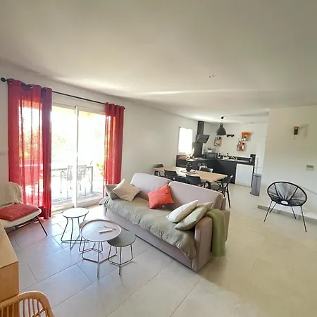 Mini Villa,, 700 M De La A Pieds Σπίτι διακοπών