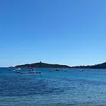Mini Villa,, 700 M De La A Pieds * Pinarellu (Corsica)