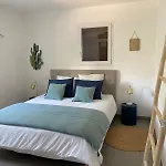 Mini Villa,, 700 M De La A Pieds Holiday home Pinarellu (Corsica)
