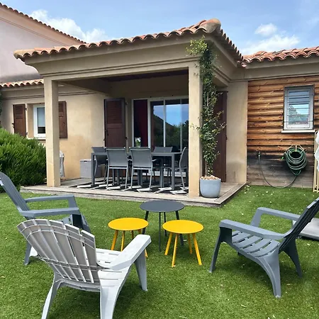 Semesterbostad Mini Villa,, 700 M De La A Pieds *