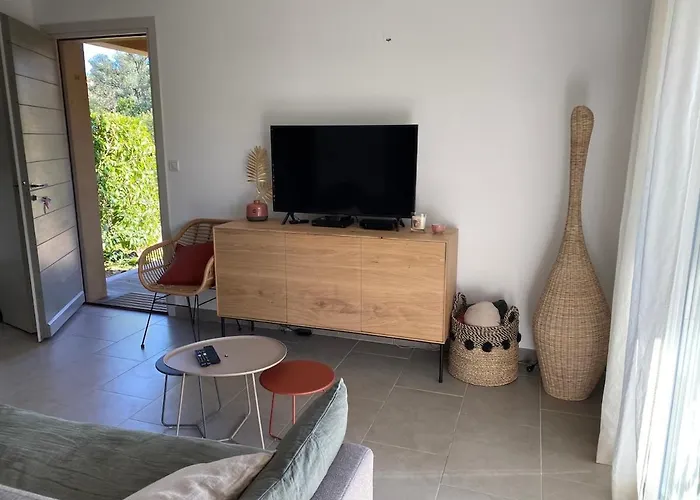 Mini Villa,, 700 M De La A Pieds