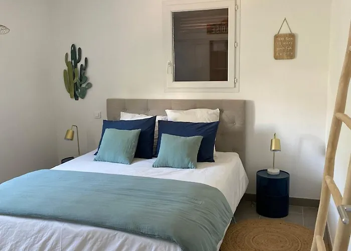 Mini Villa,, 700 M De La A Pieds Holiday home Pinarellu (Corsica)